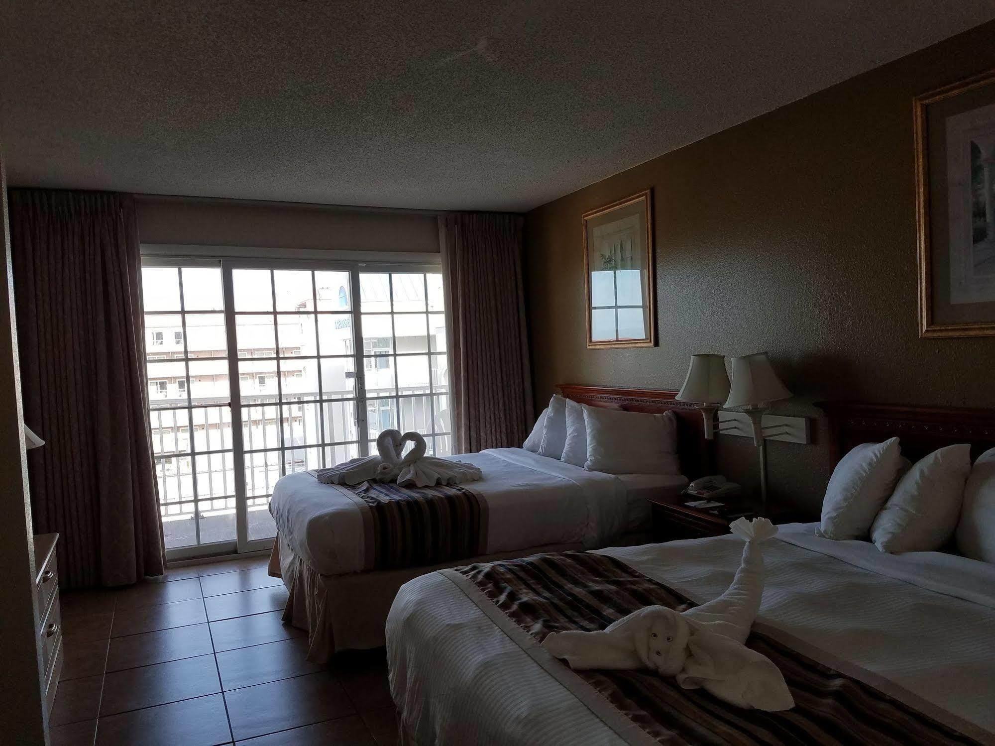 Hotel Paradise Plaza 3*