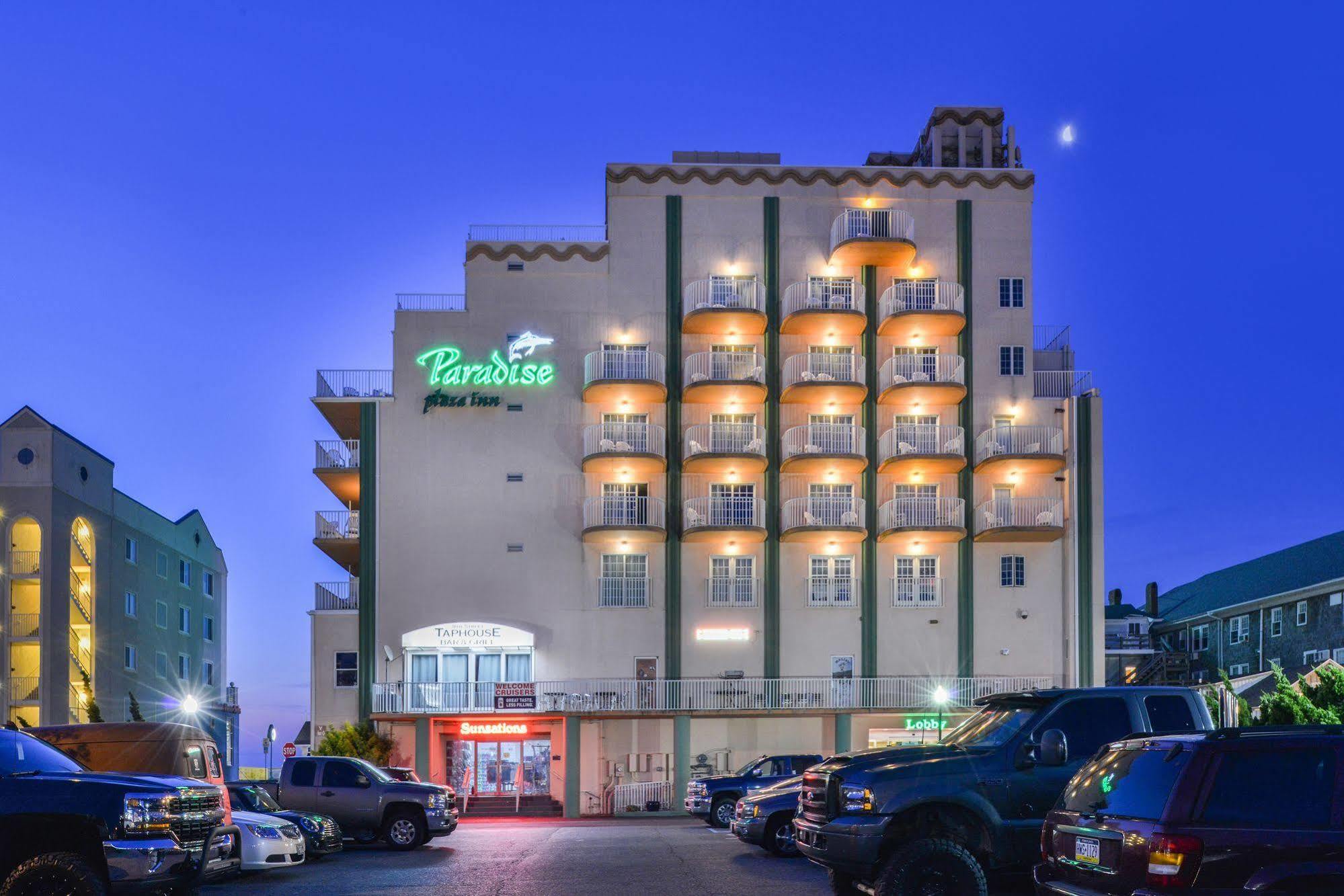 Paradise Plaza Hotel 3*